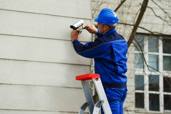 Trabajar con cámaras de seguridad ahora requiere licencia en Colombia